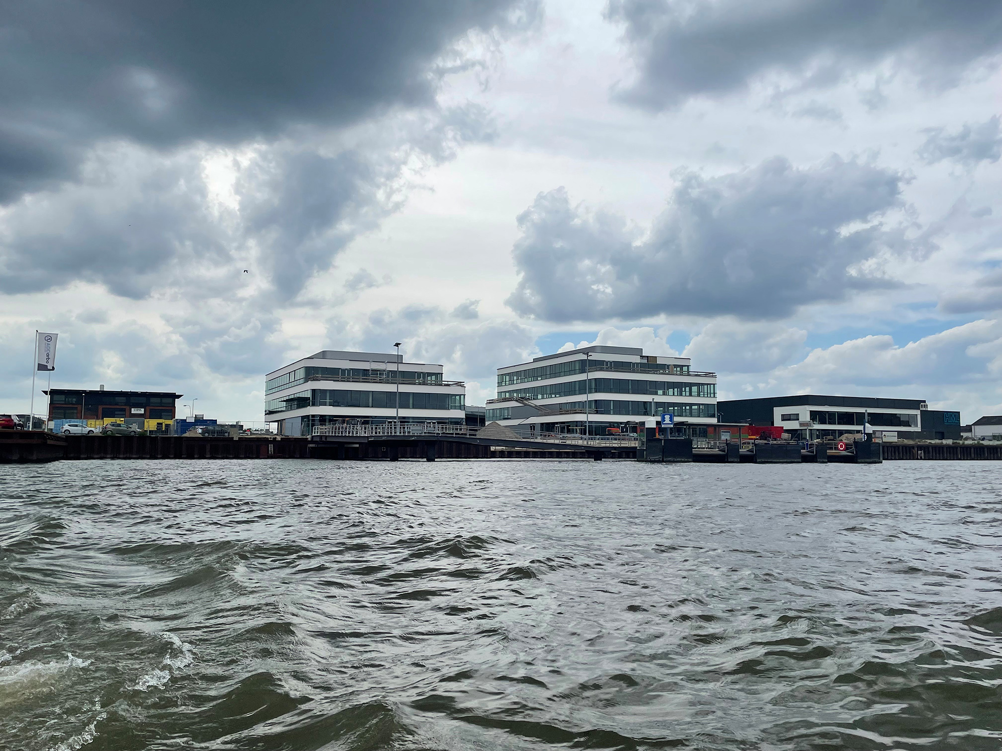 Oplevering Waterbusplein