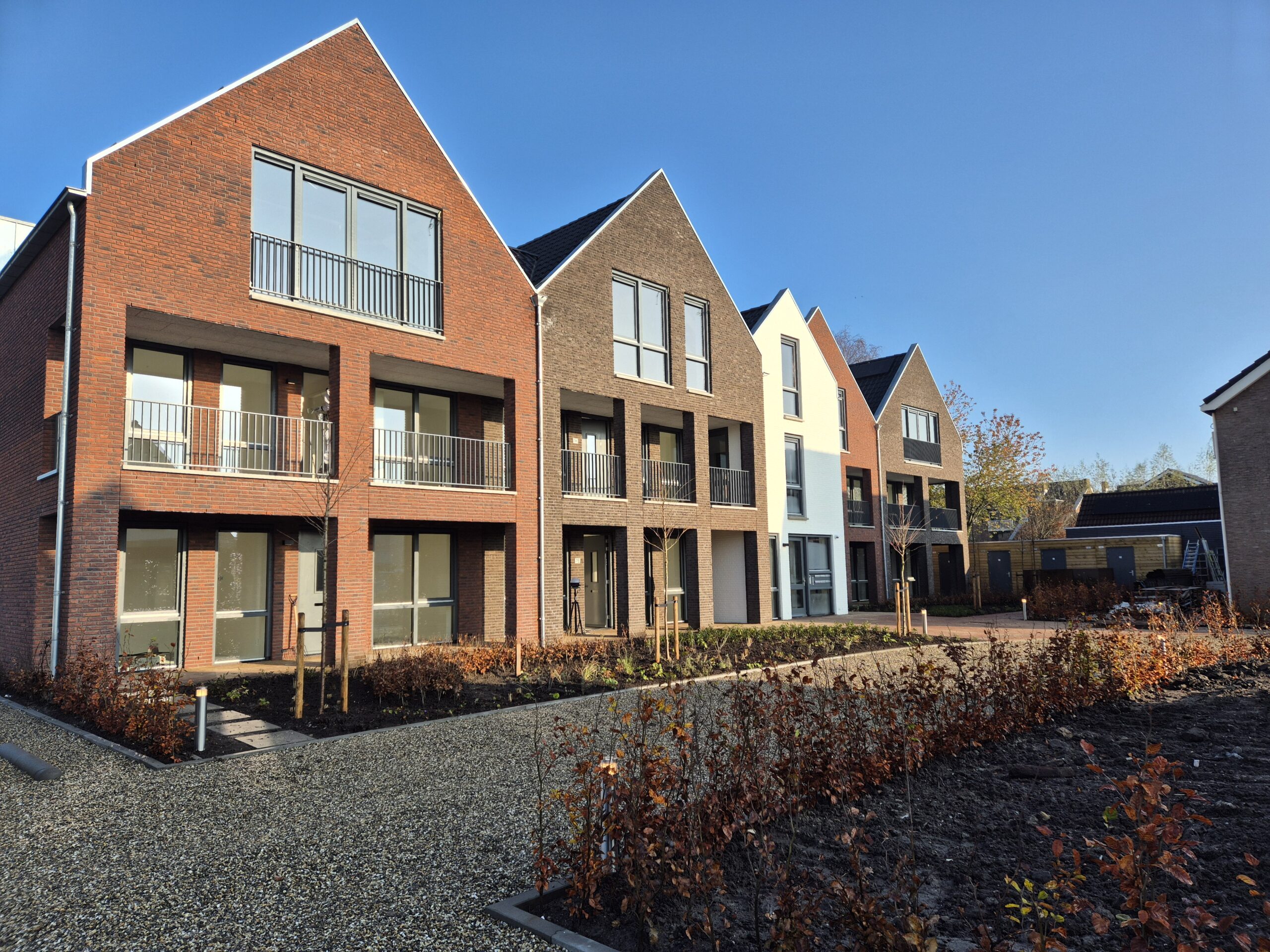 Oplevering 11 woningen Lage Giessen te Hoornaar